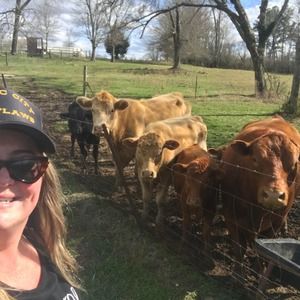 Meet your Posher, April